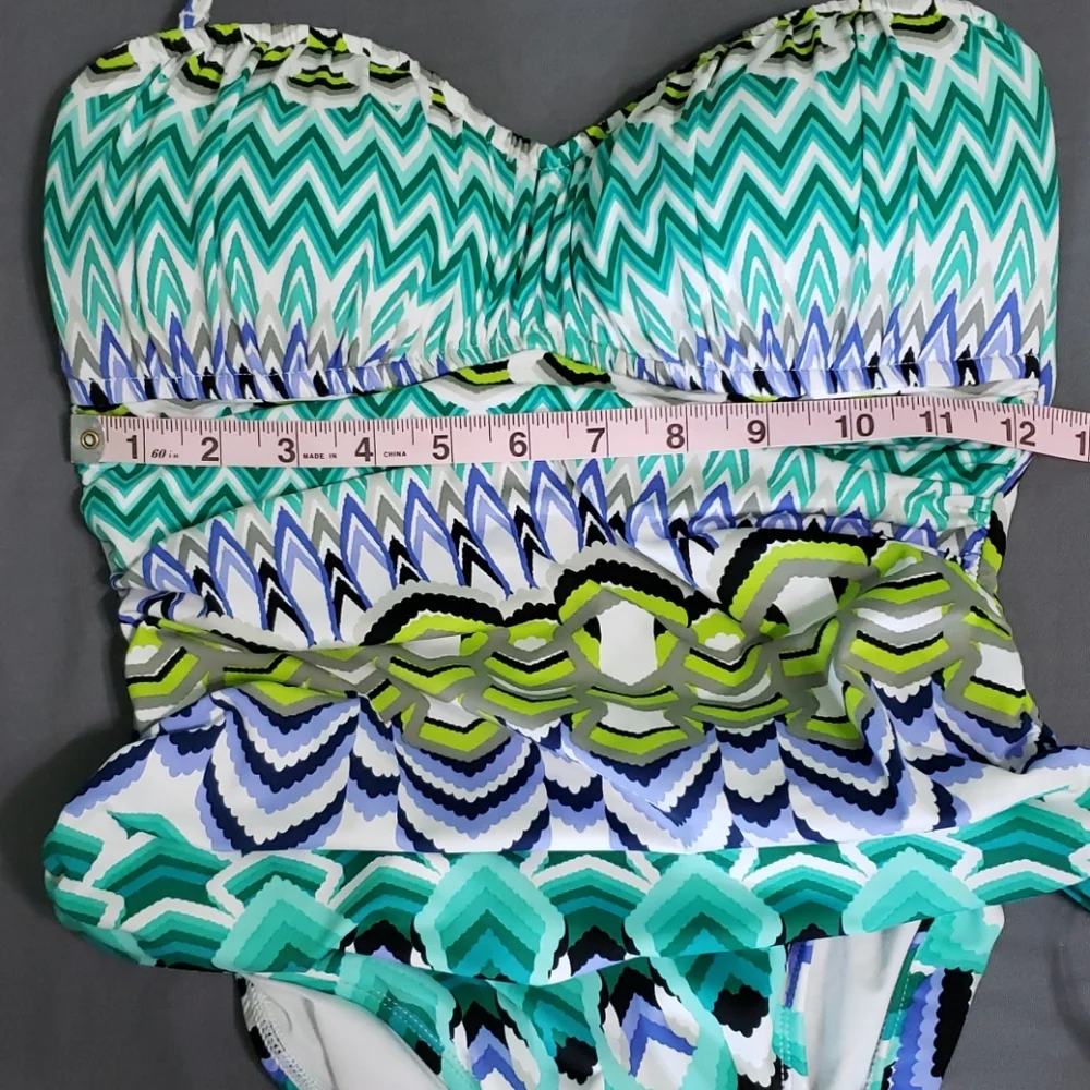 LA BLANCA one piece swimsuit